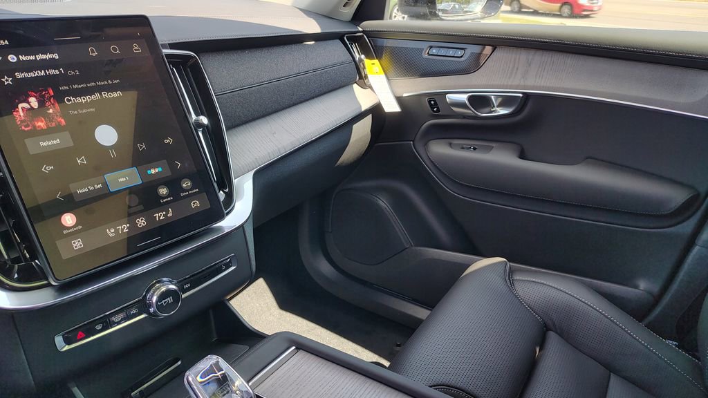 New 2026 Volvo XC90 B6 Ultra w/ Protection Package AWD/4WD image 22