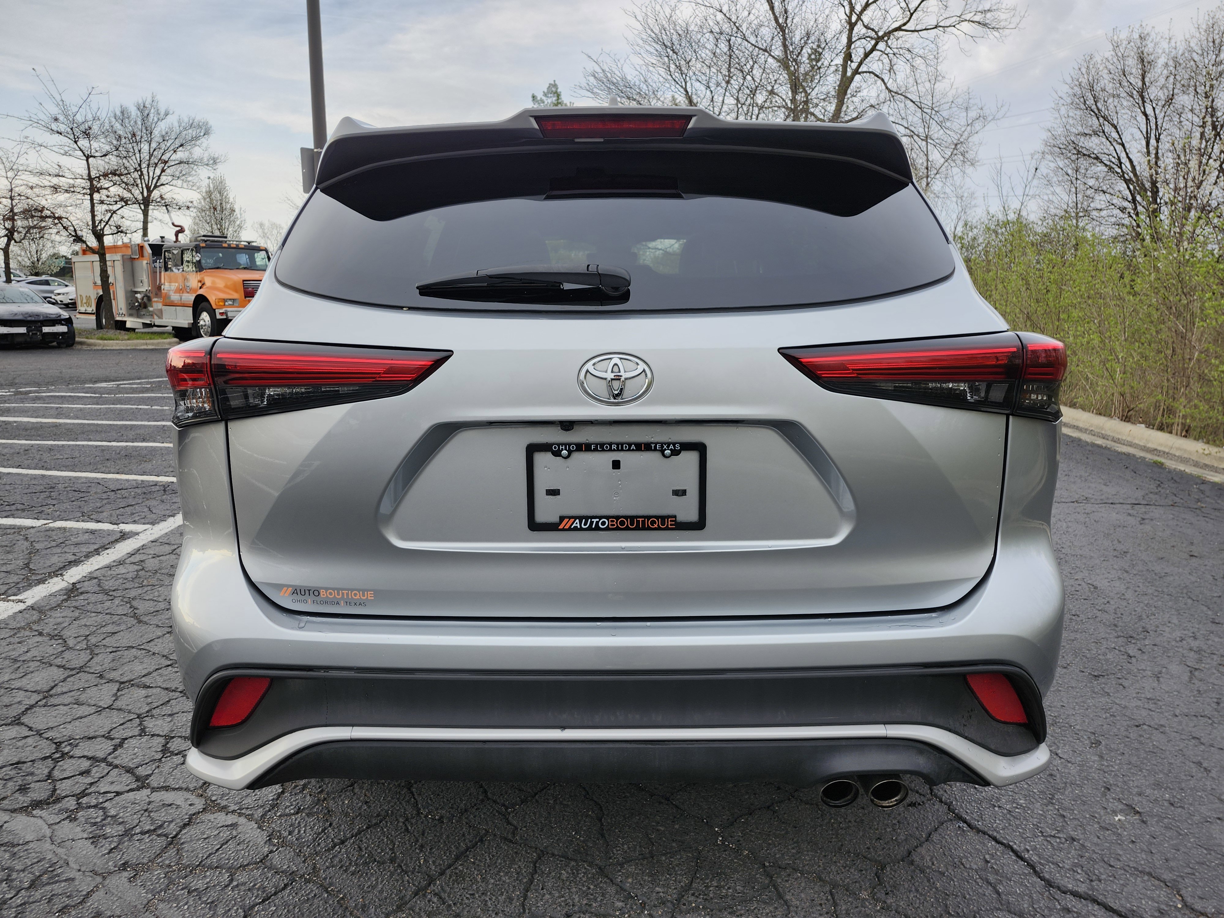 Used 2022 Toyota Highlander XSE image 20