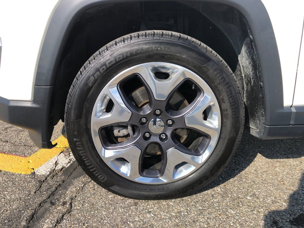 Used 2020 Jeep Compass Limited AWD/4WD image 14