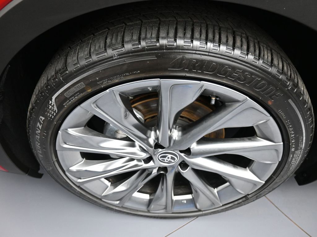 Used 2023 Toyota Crown Limited w/ Advanced Technology Package image 14