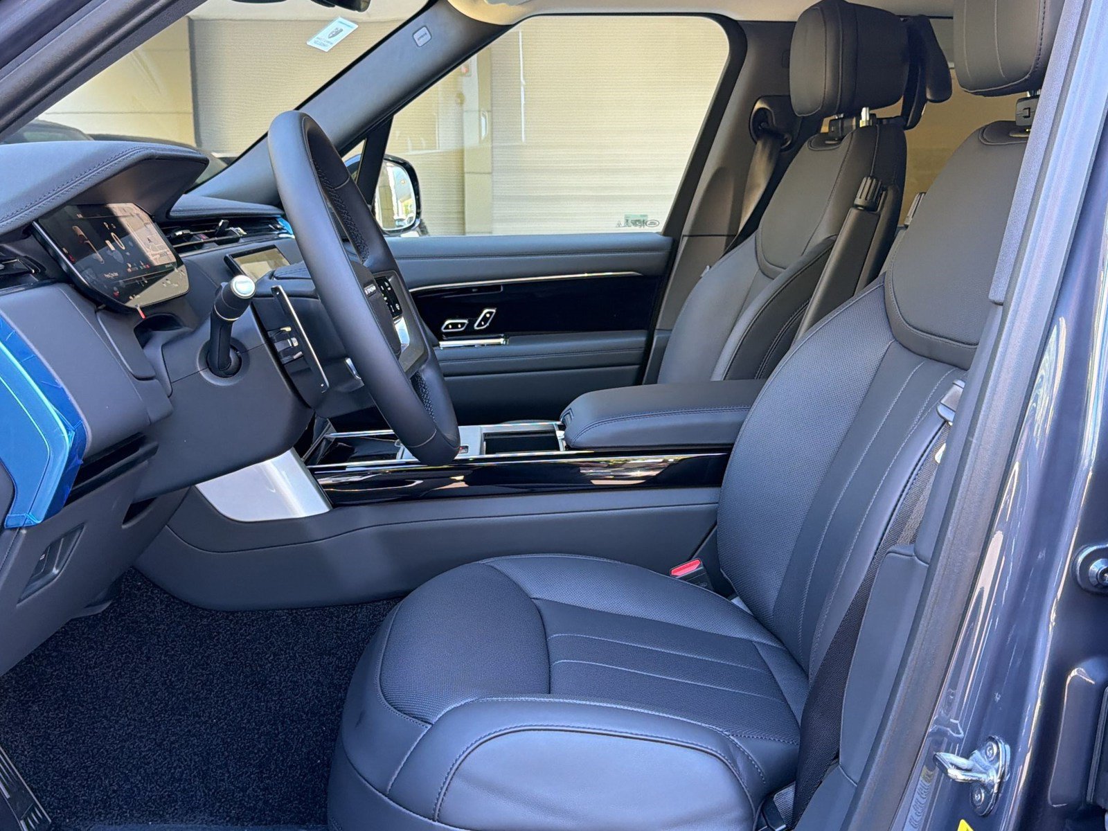 New 2026 Land Rover Range Rover SE AWD/4WD image 28