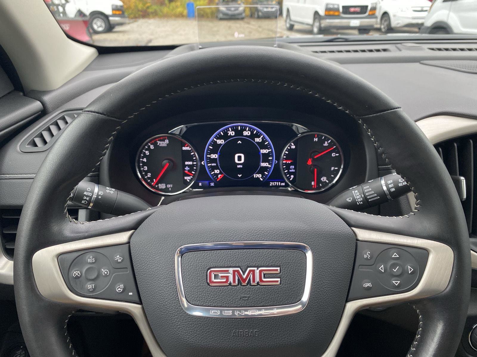 Used 2022 GMC Terrain Denali w/ LPO, Floor Liner Package image 31