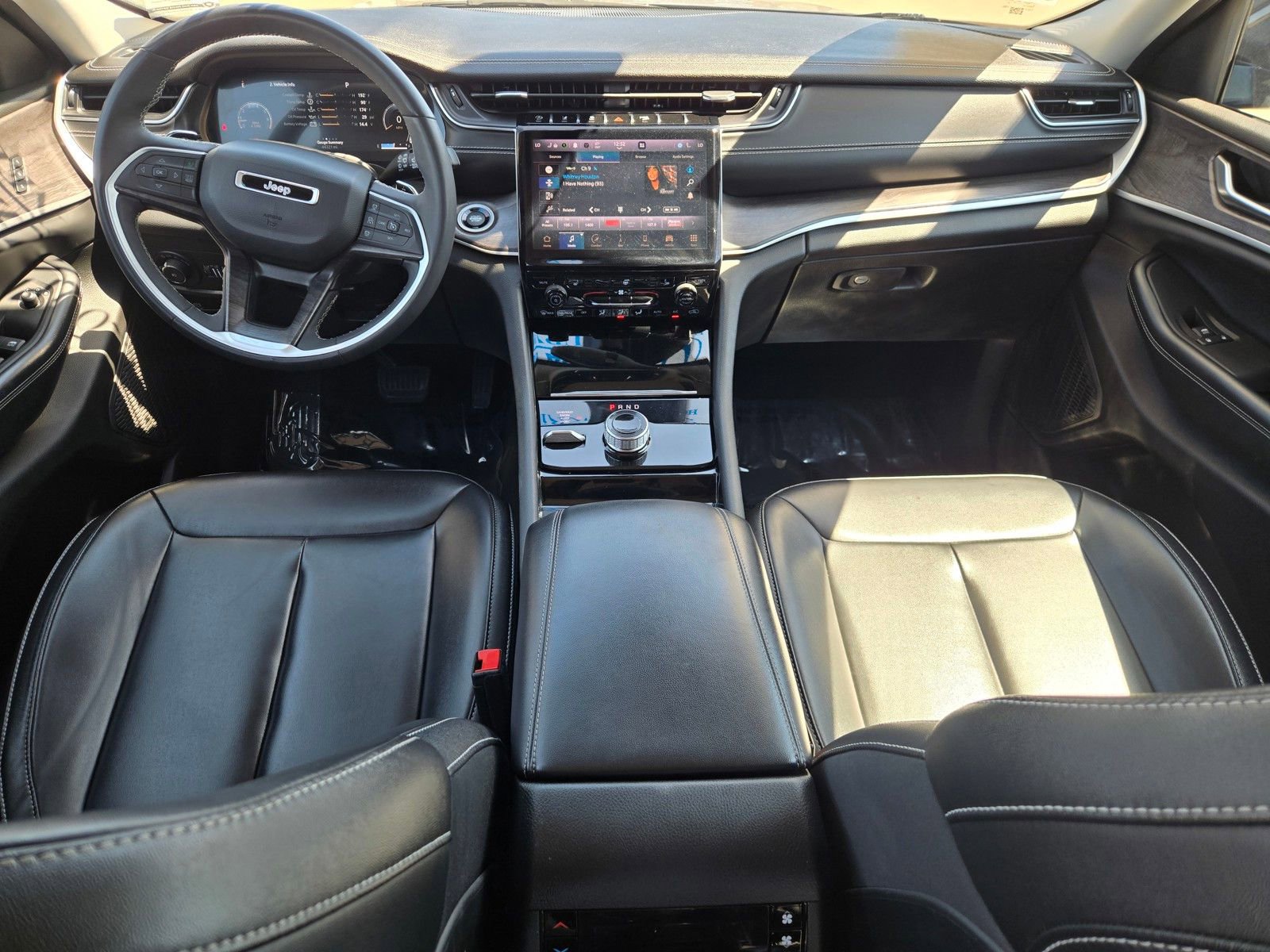 Used 2023 Jeep Grand Cherokee L Limited image 13