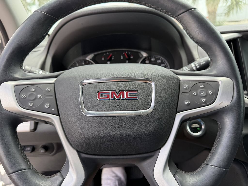 Used 2023 GMC Terrain SLT w/ Infotainment Package II FWD image 18