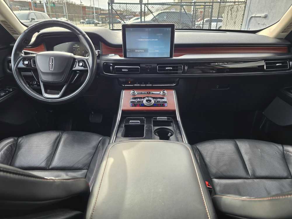 Used 2023 Lincoln Aviator Reserve image 25