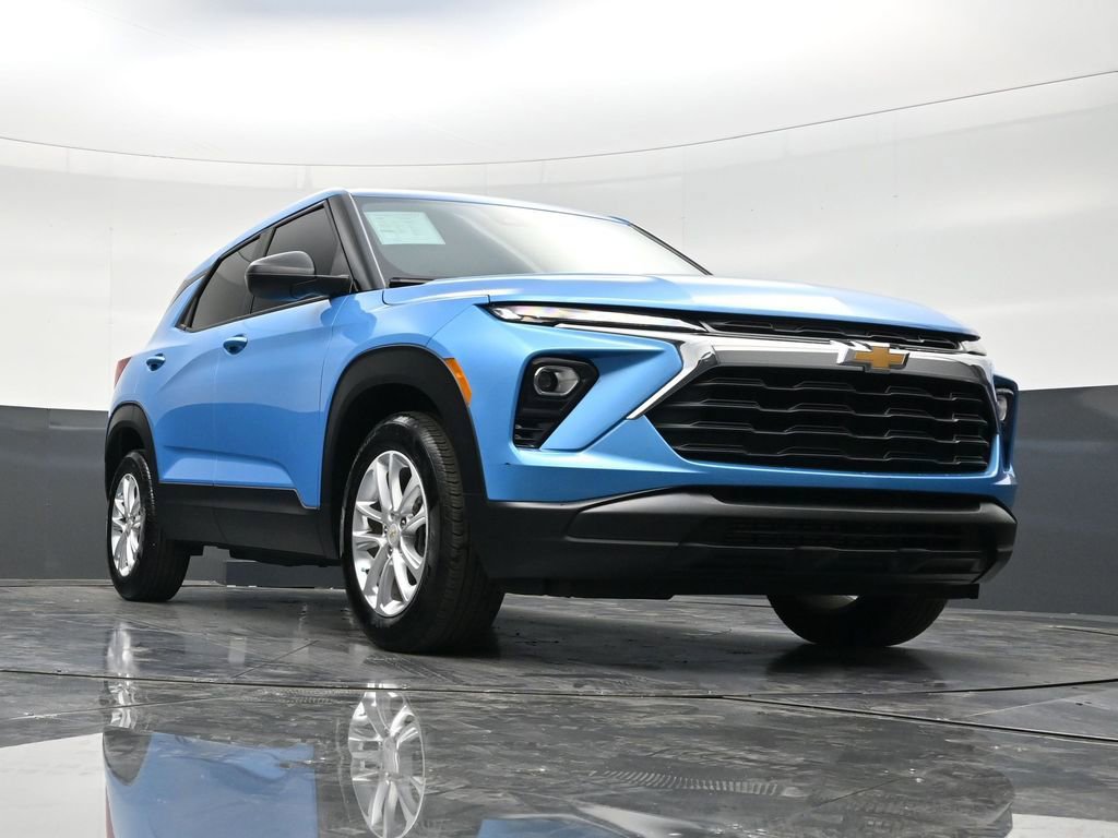 Used 2025 Chevrolet TrailBlazer LS image 26