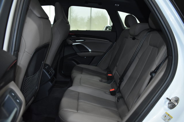 Used 2025 Audi Q5 Premium Plus w/ Premium Plus image 31
