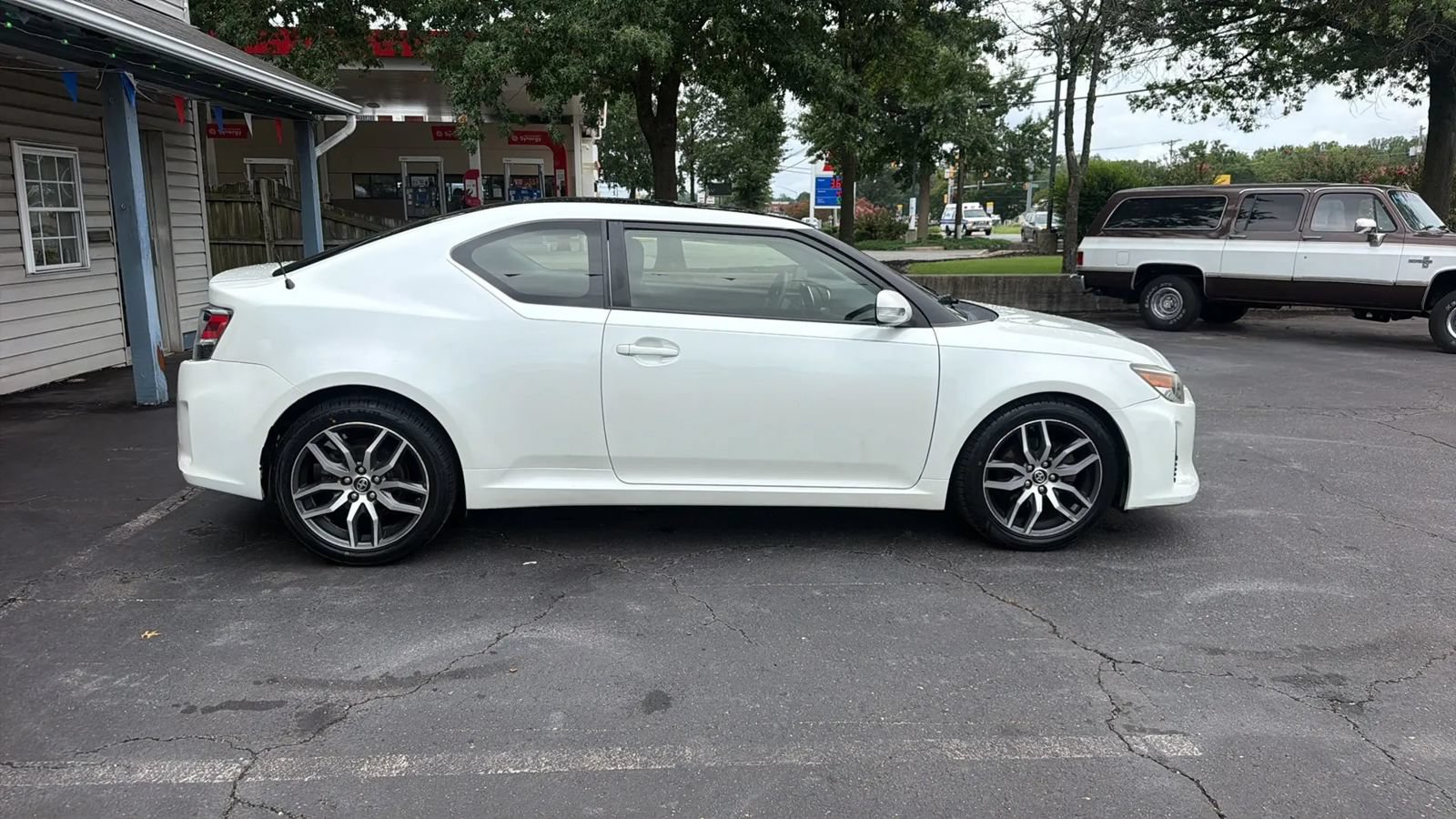 Used 2015 Scion tC FWD image 7