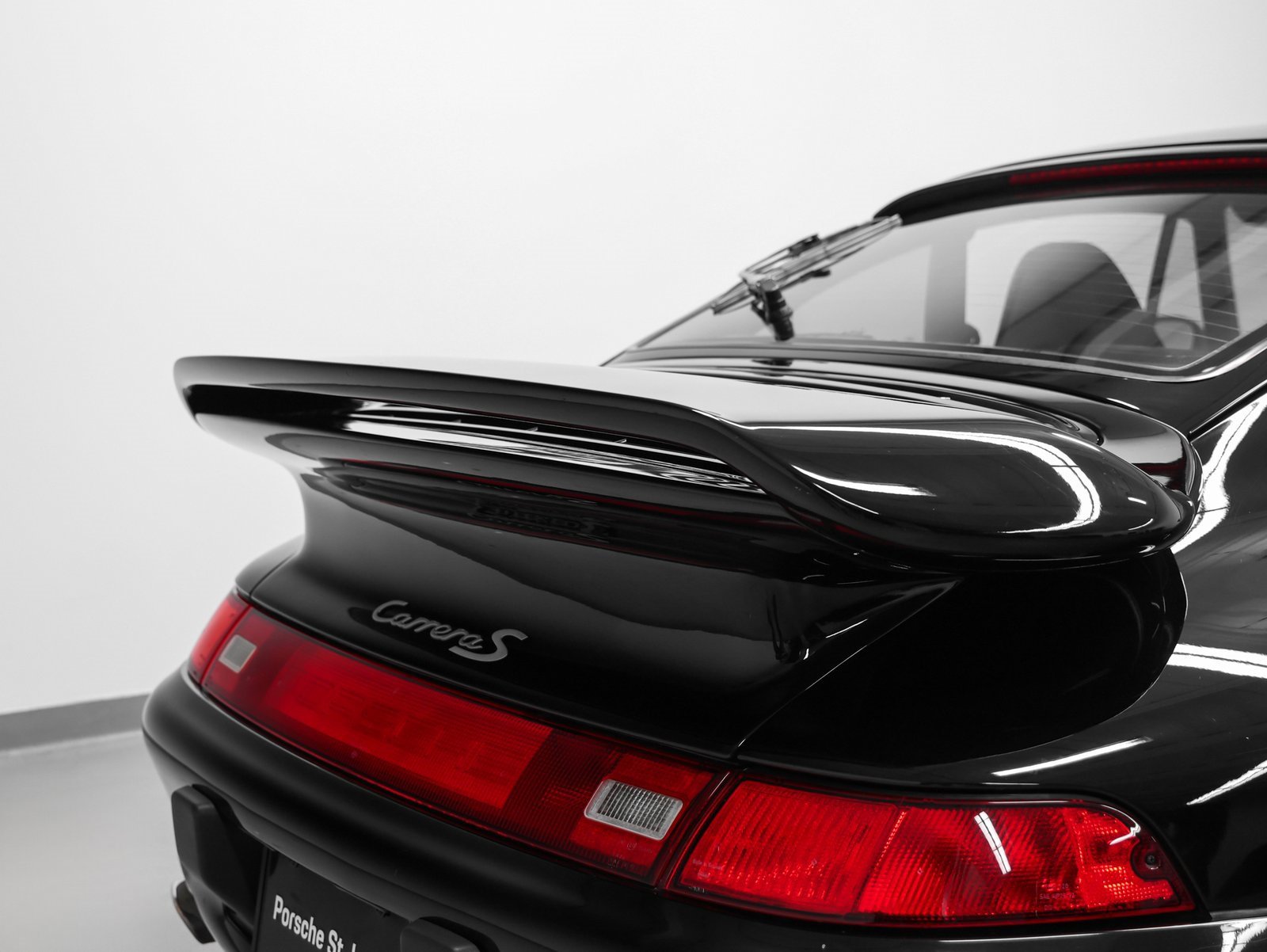 Used 1998 Porsche 911 Carrera S image 15