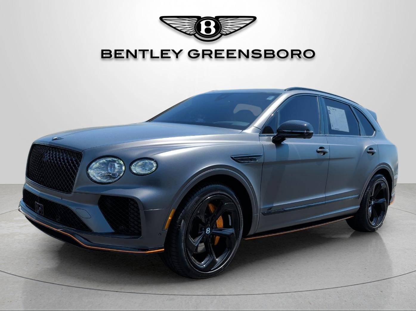 Used 2025 Bentley Bentayga AWD/4WD image 1