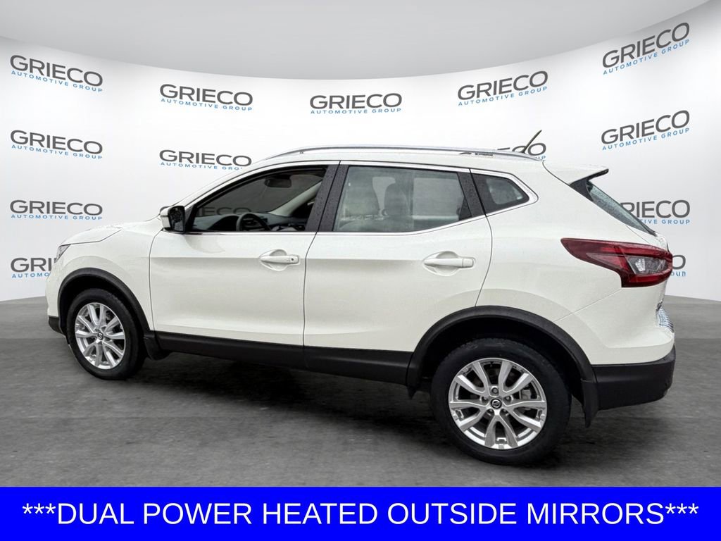 Certified 2022 Nissan Rogue Sport SV FWD image 5