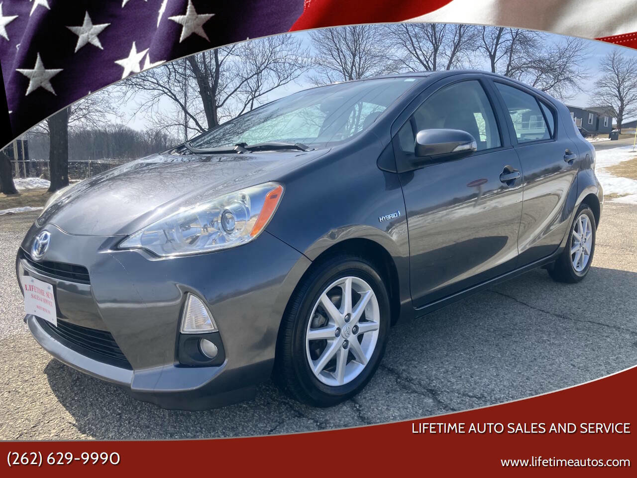 Used 2014 Toyota Prius C Three FWD image 1