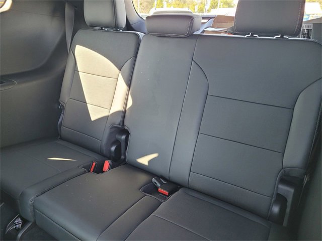New 2025 Buick Enclave Preferred w/ Power Package image 10