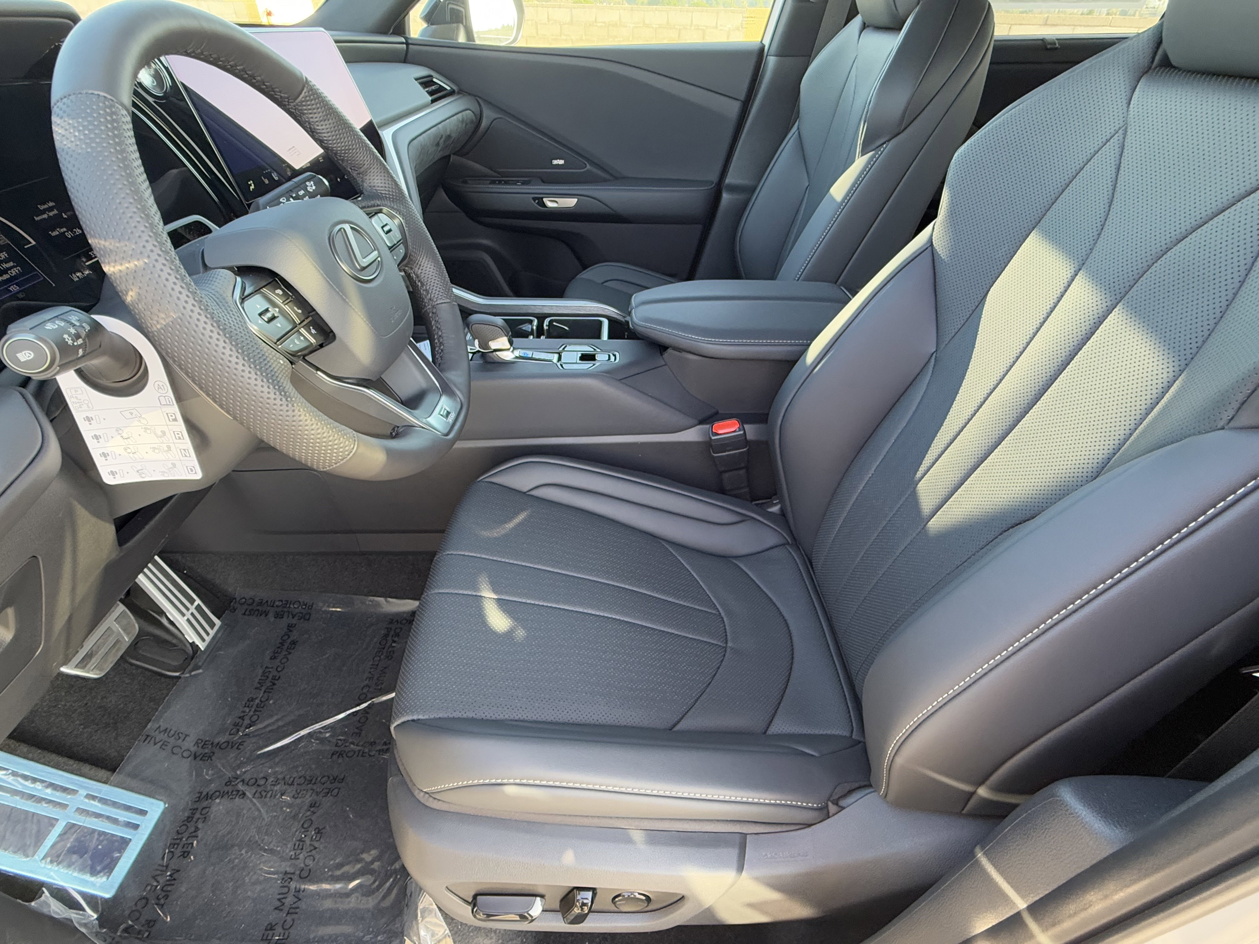 New 2026 Lexus TX 500h AWD image 18