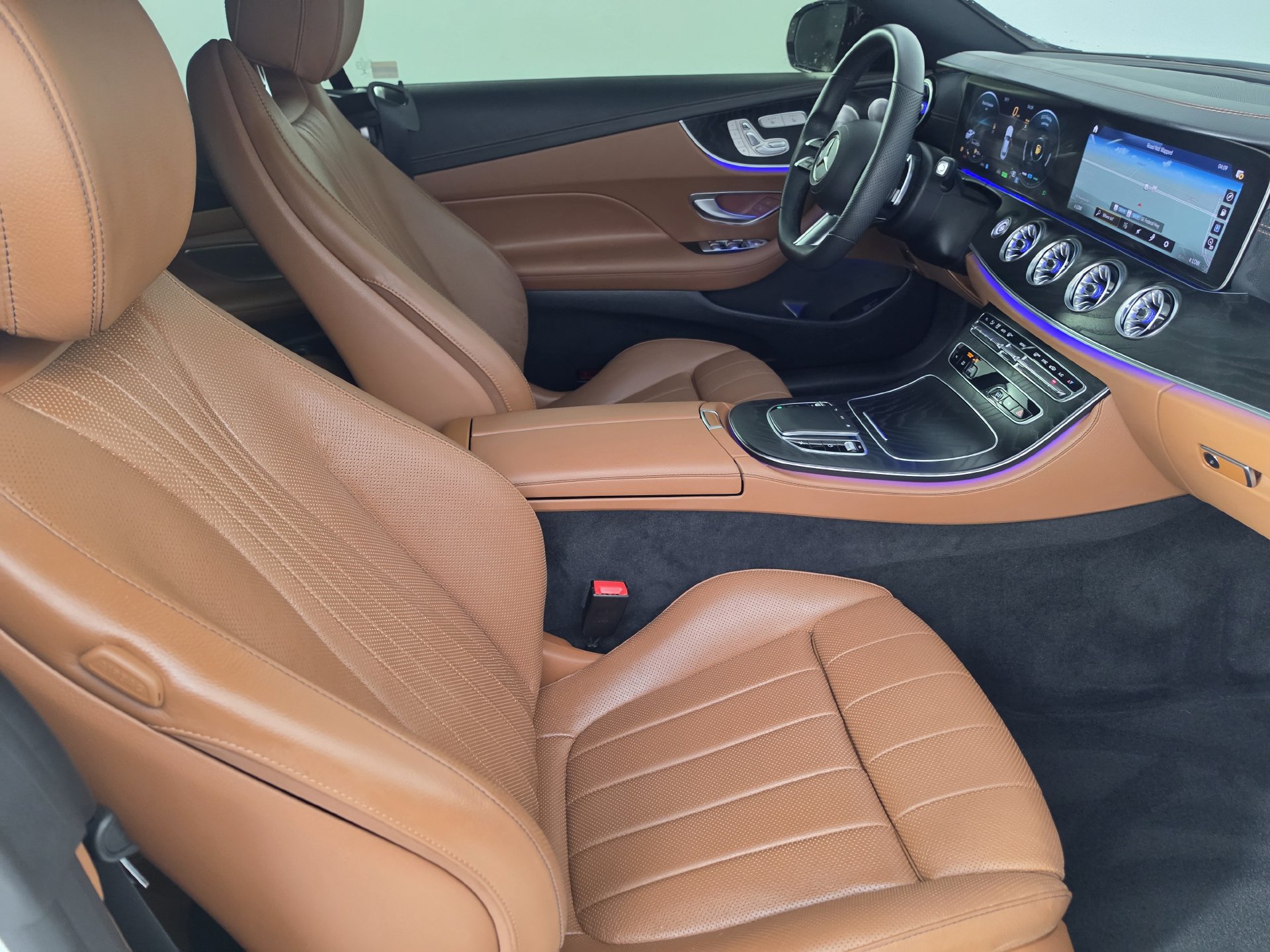 Used 2022 Mercedes-Benz E 450 Coupe image 23