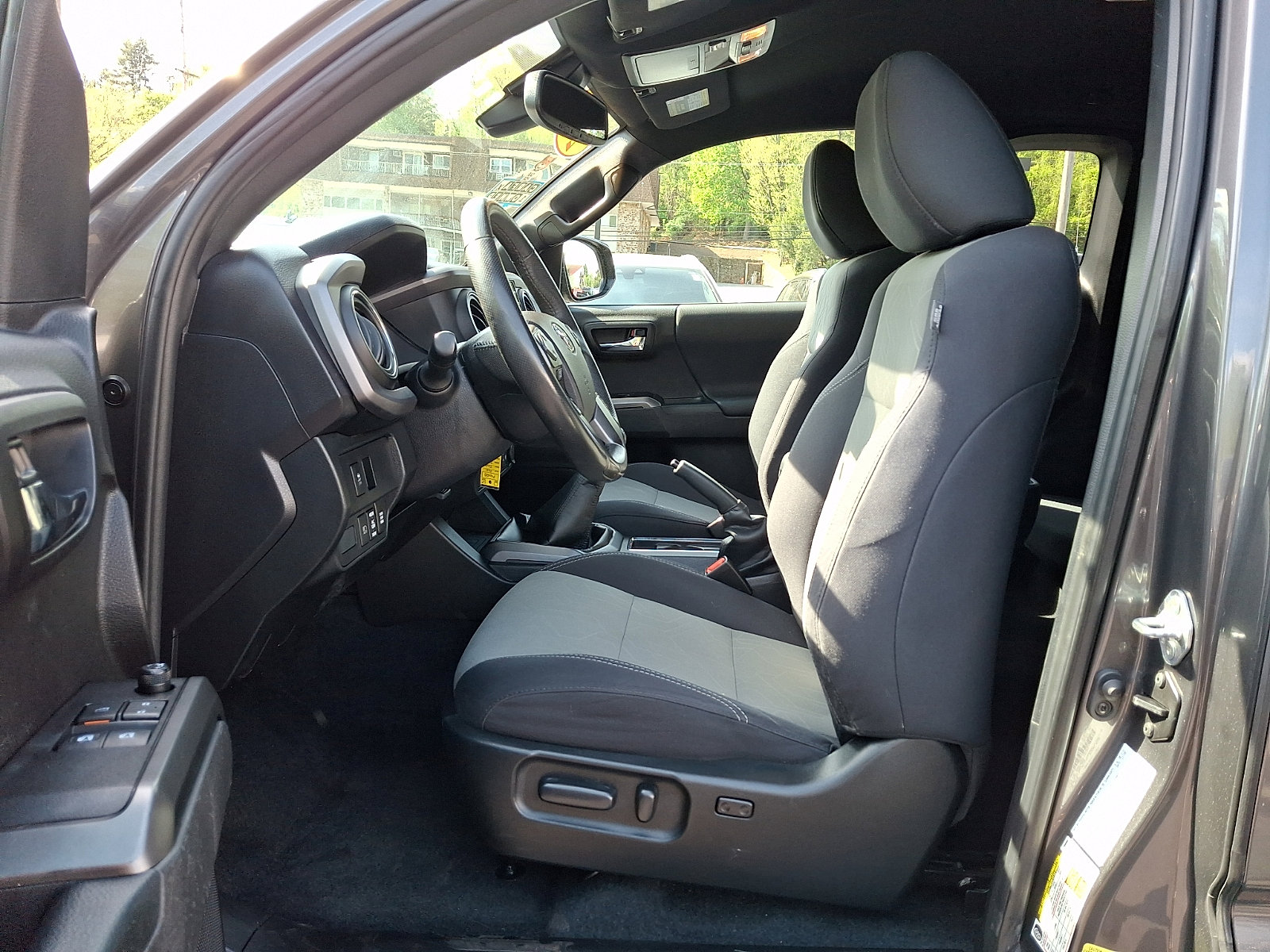 Used 2021 Toyota Tacoma TRD Sport w/ TRD Premium Sport Package image 13