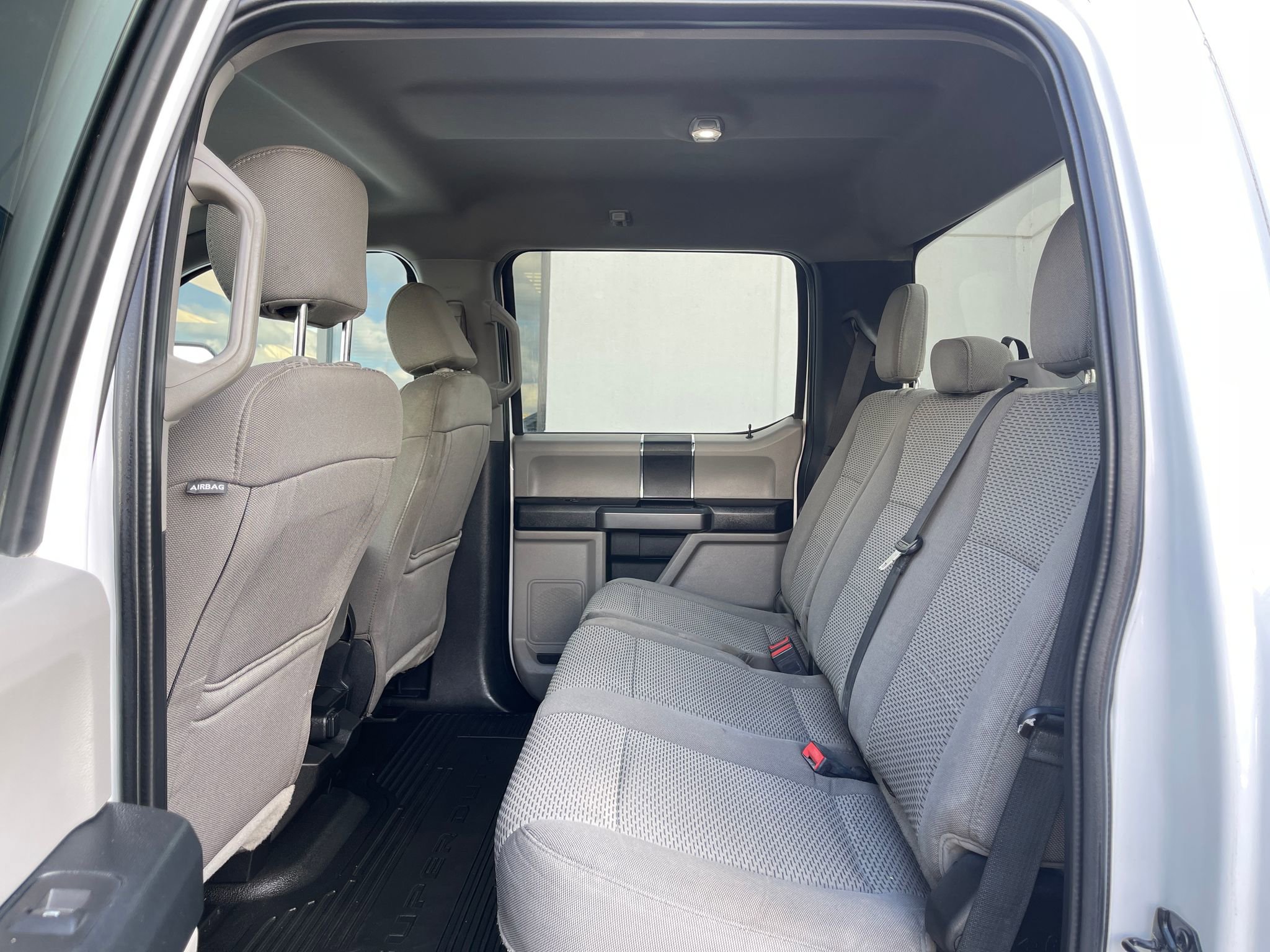 Used 2021 Ford F250 XLT w/ FX4 Off-Road Package image 26