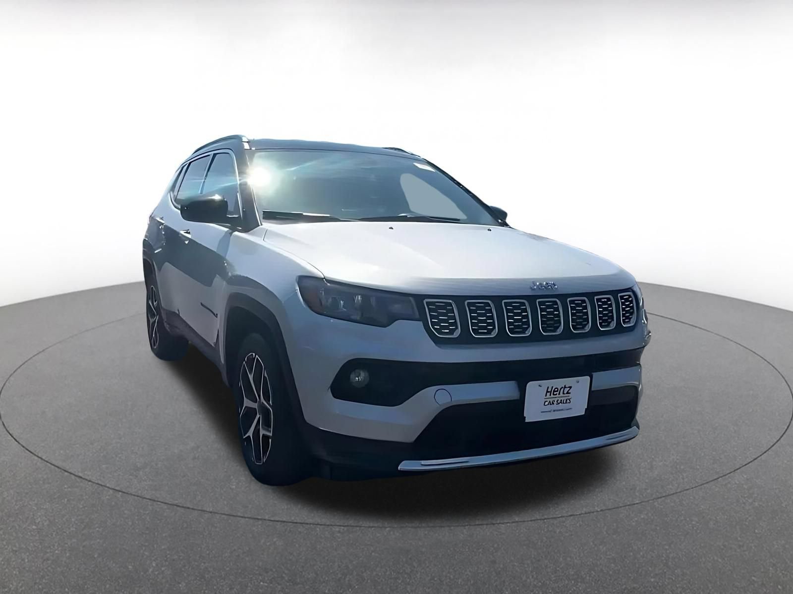 Used 2025 Jeep Compass Limited AWD/4WD image 3