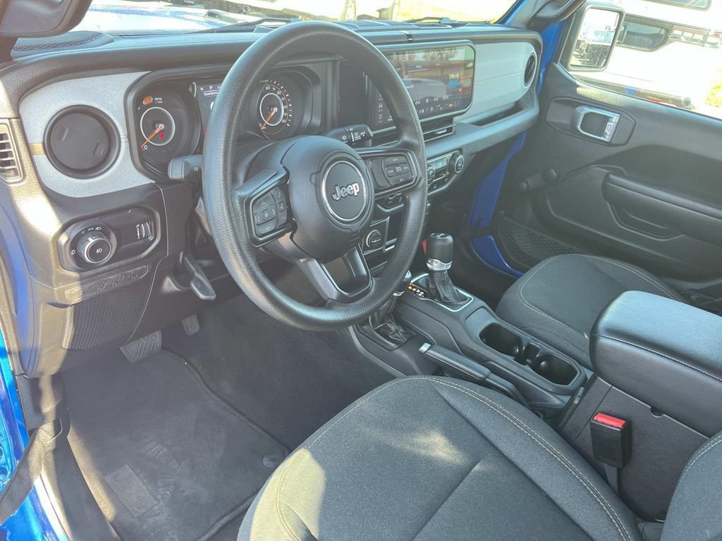 Used 2024 Jeep Wrangler Sport AWD/4WD image 10
