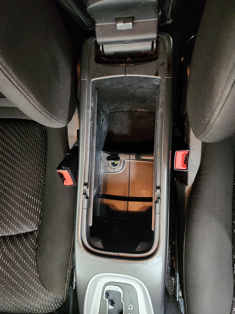 Used 2019 Dodge Journey SE FWD image 21