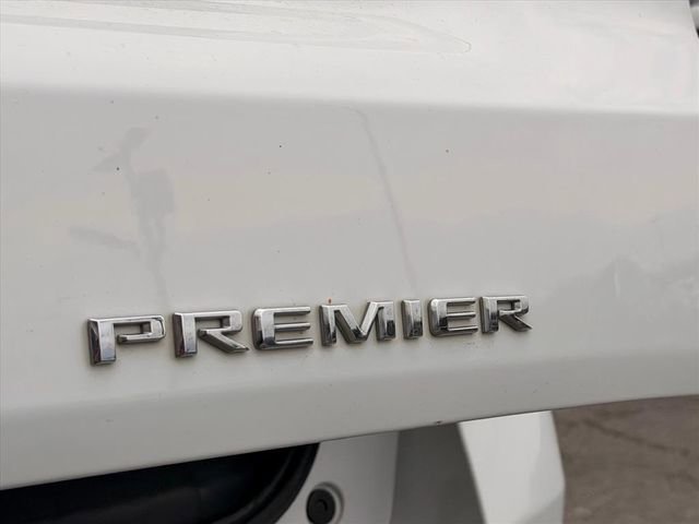 Used 2023 Chevrolet Suburban Premier image 26