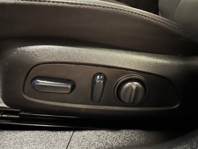 Used 2024 Chevrolet Malibu LT image 16