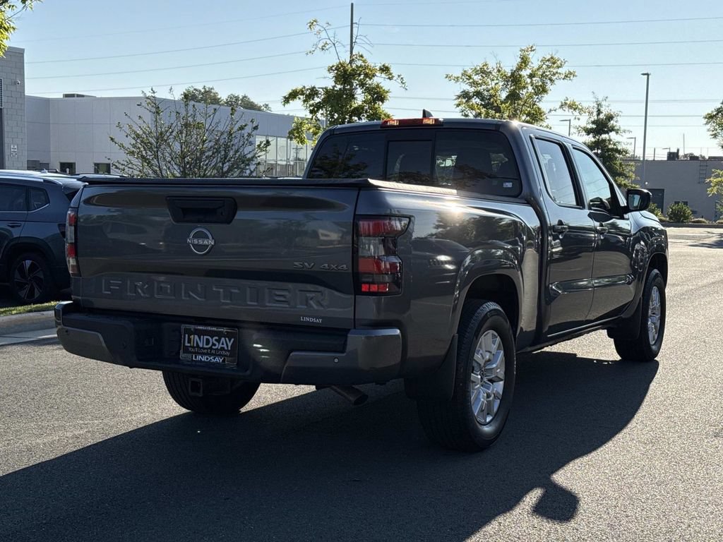 Used 2022 Nissan Frontier SV w/ Technology Package AWD/4WD image 3