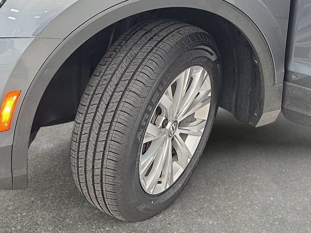 Used 2019 Volkswagen Tiguan S w/ Driver Assistance Package AWD/4WD image 31