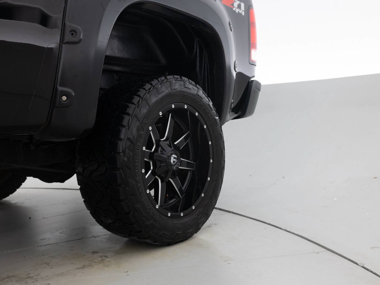 Used 2013 GMC Sierra 2500 Denali w/ Suspension Package, Off-Road AWD/4WD image 20