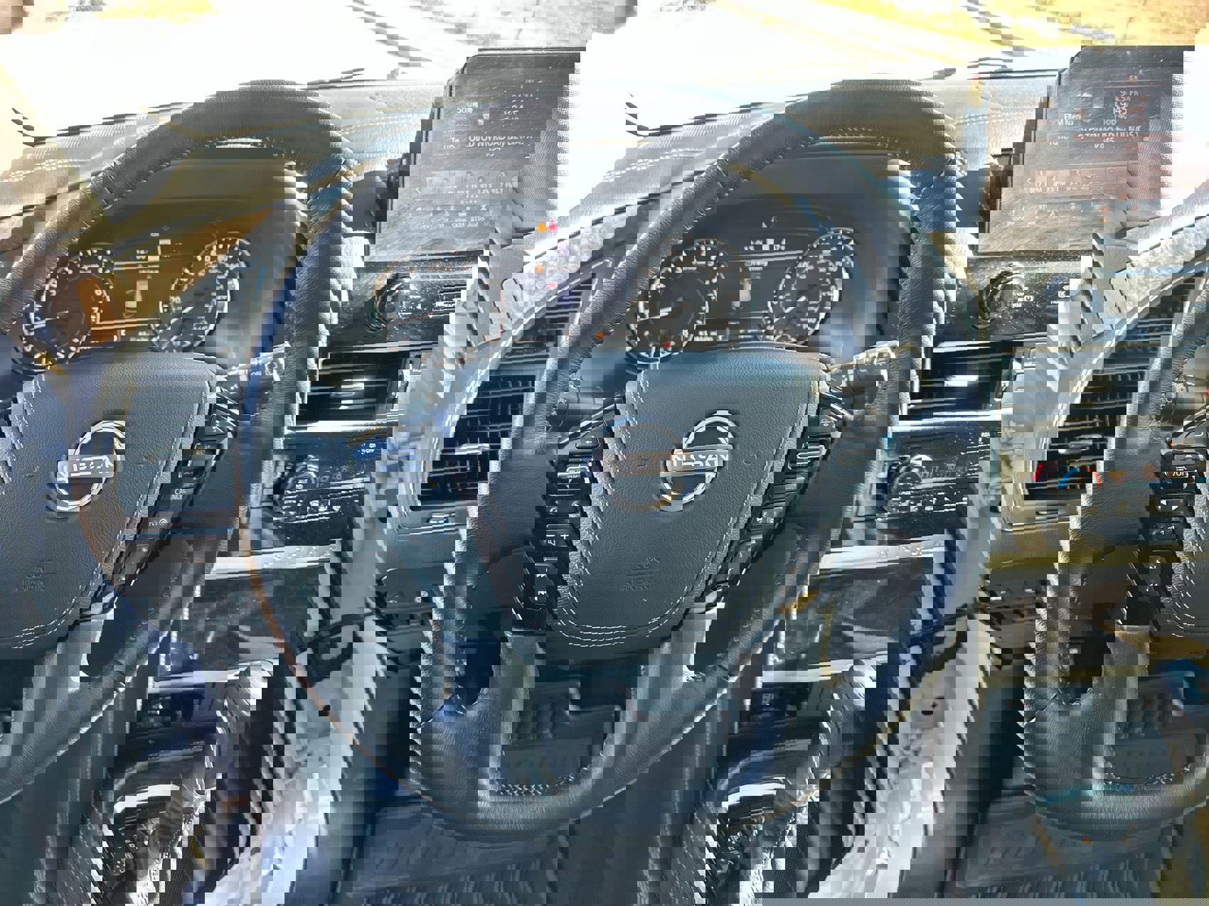 Used 2023 Nissan Armada Platinum w/ Captain's Chairs Package image 14