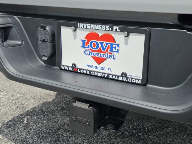 Used 2022 Jeep Gladiator Sport AWD/4WD image 12