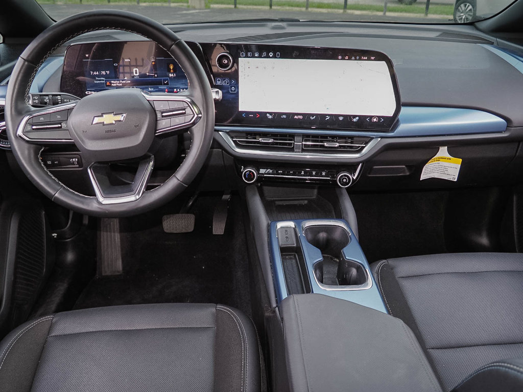 Used 2024 Chevrolet Equinox EV LT FWD image 10