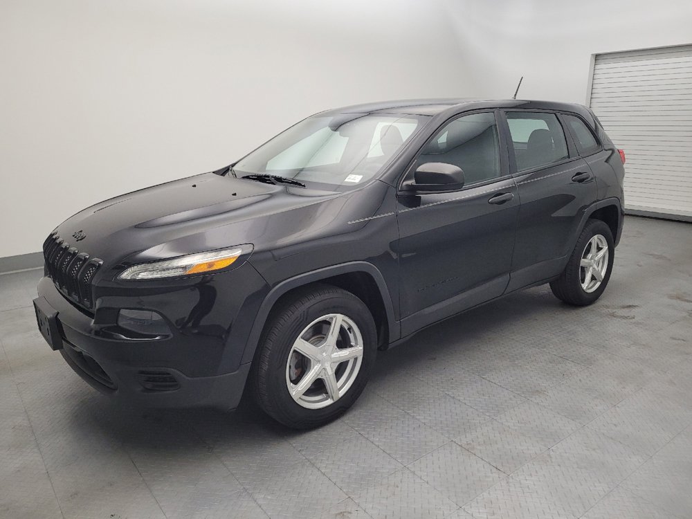 Used 2014 Jeep Cherokee Sport FWD image 2