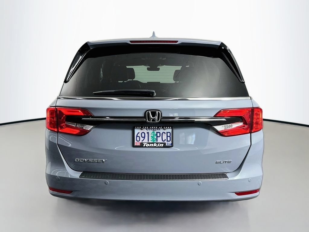 Used 2023 Honda Odyssey Elite image 7