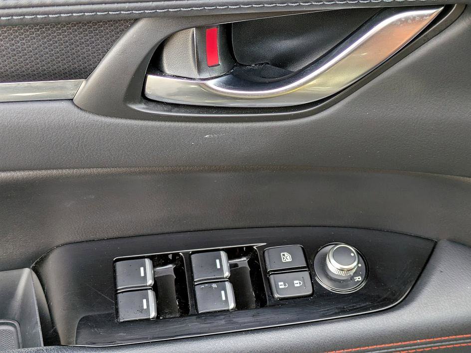 Certified 2024 MAZDA CX-5 Carbon Edition image 12