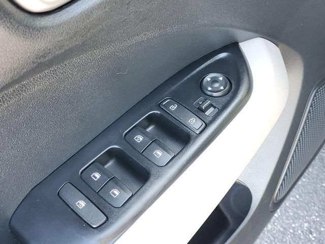 Used 2024 Hyundai Venue SEL FWD image 22