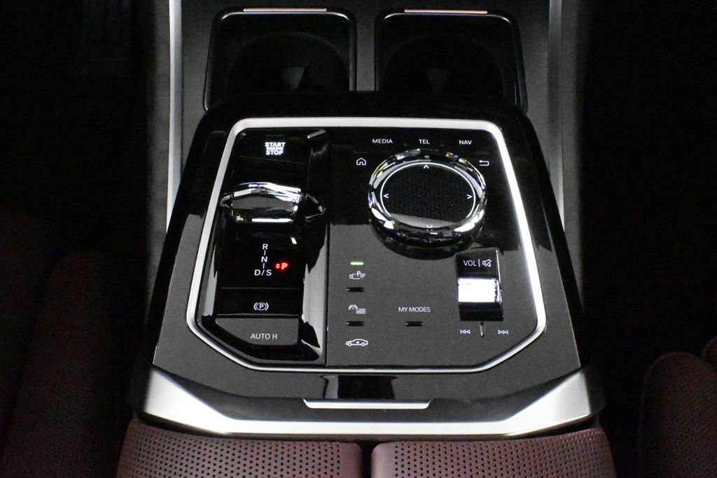 New 2026 BMW 740i xDrive image 24