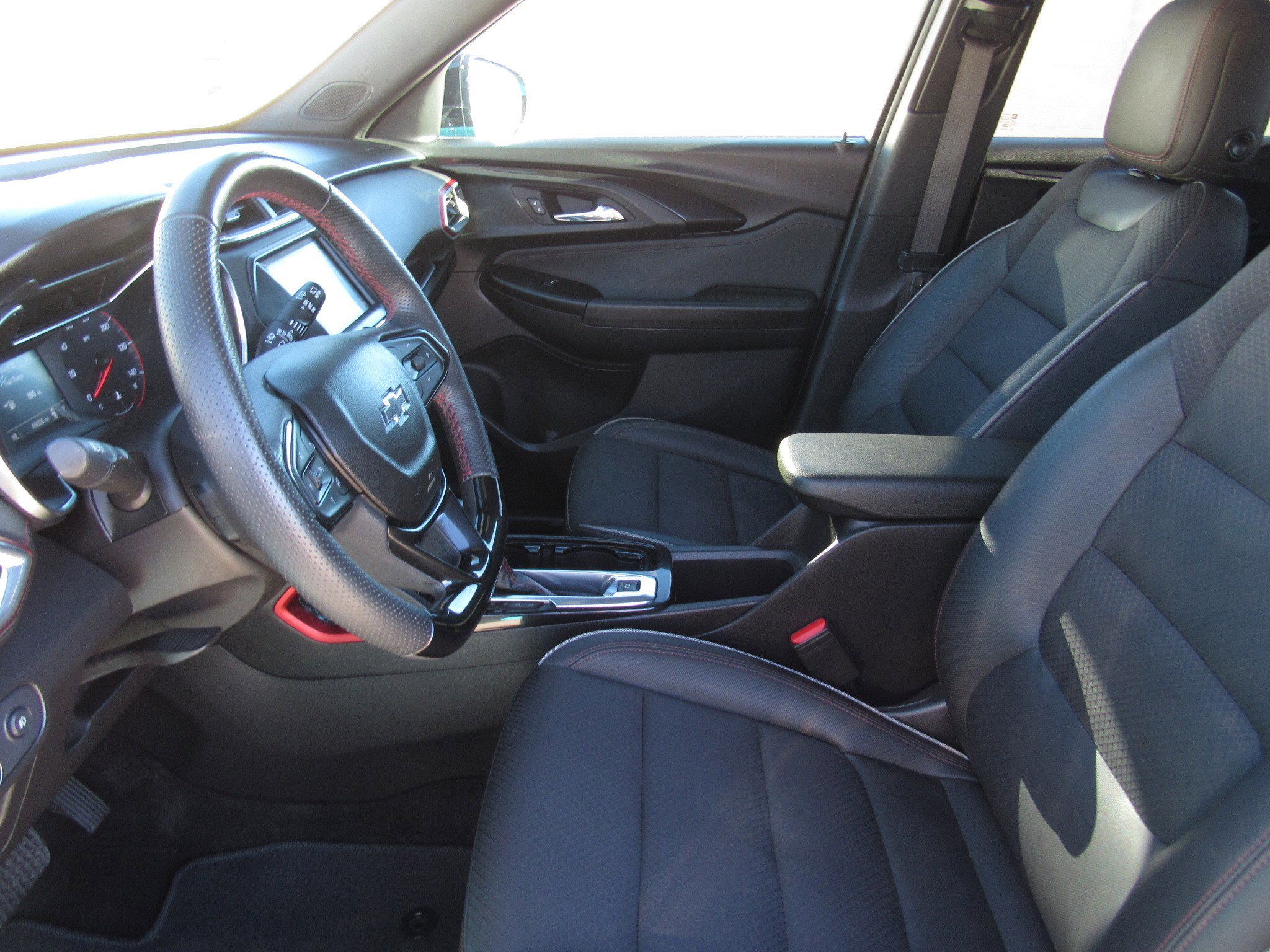 Used 2022 Chevrolet TrailBlazer RS image 14