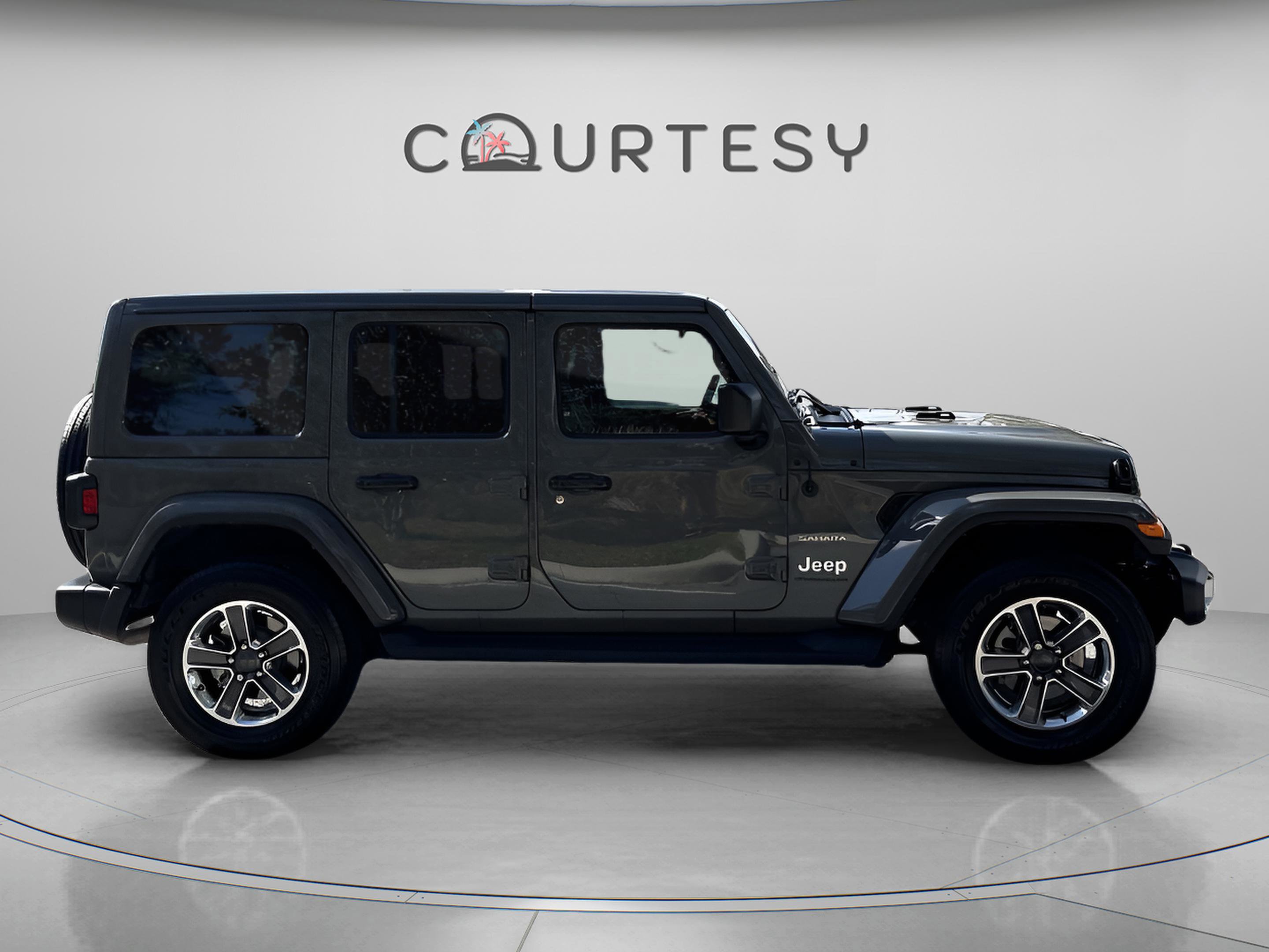 Used 2023 Jeep Wrangler Sahara w/ Cold Weather Group image 9