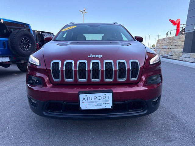 Used 2017 Jeep Cherokee Latitude AWD/4WD image 9