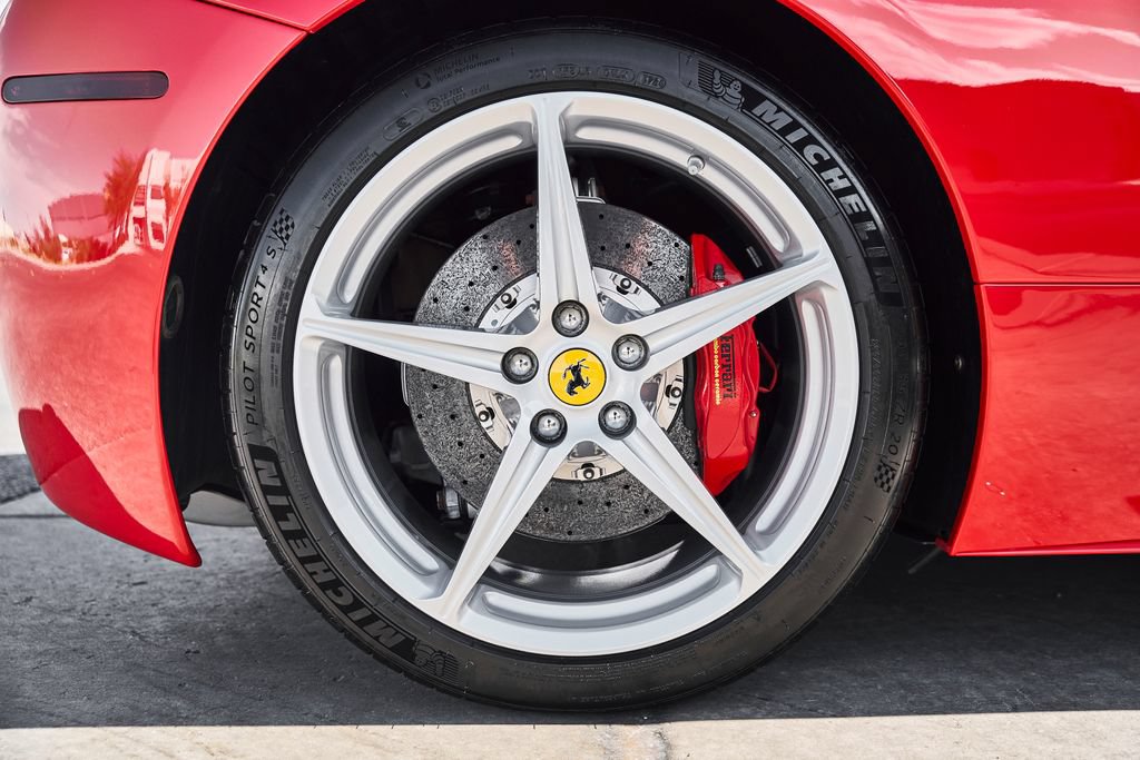Used 2012 Ferrari 458 Spider RWD image 26