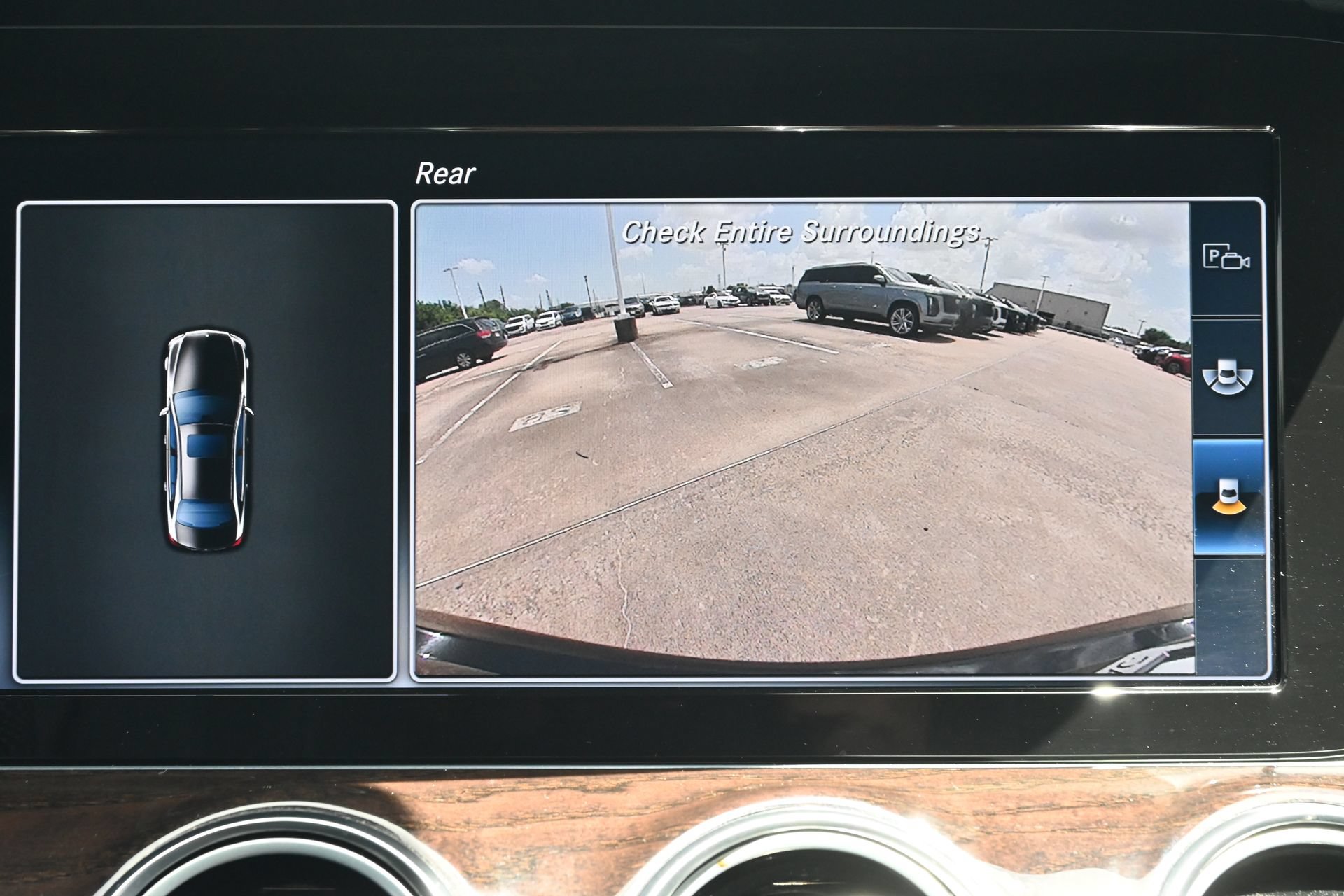 Used 2017 Mercedes-Benz E 300 image 14