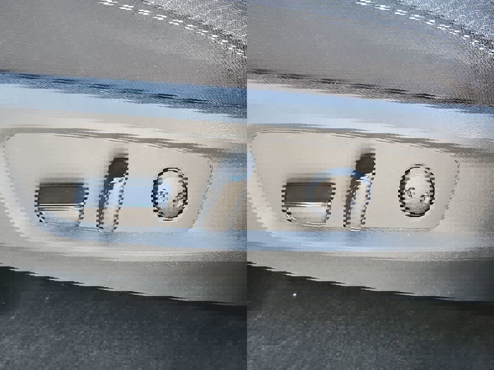 Used 2024 Nissan Pathfinder SV image 18