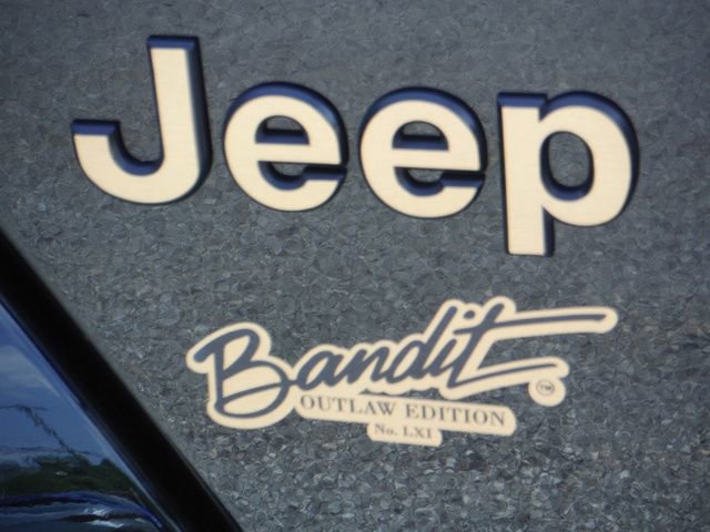 Used 2025 Jeep Gladiator Sport AWD/4WD image 8