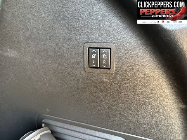 Used 2024 Buick Enclave Avenir w/ Avenir Technology Package AWD/4WD image 17