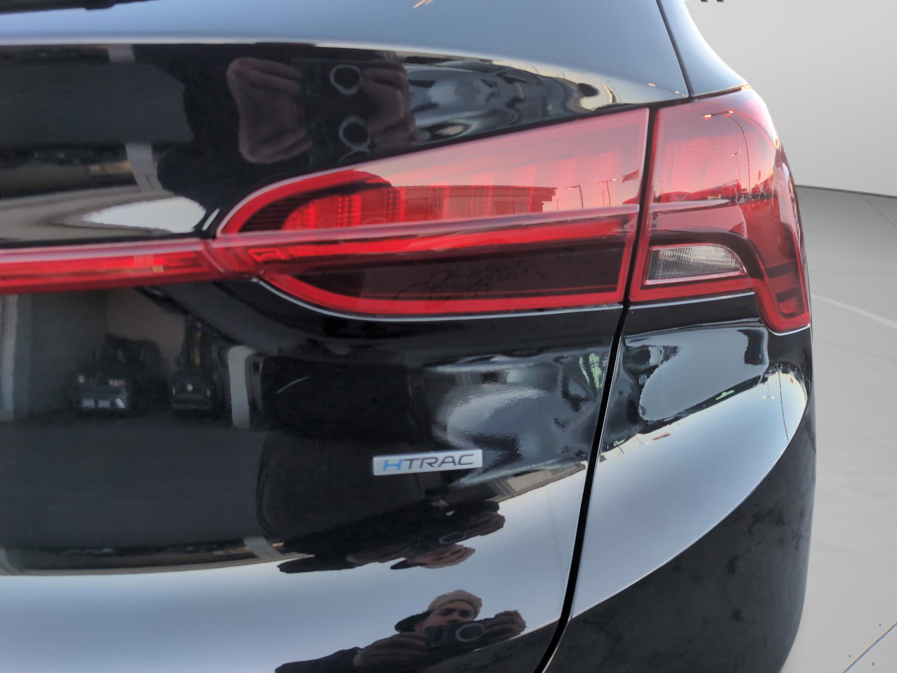 Used 2023 Hyundai Santa Fe SEL image 15