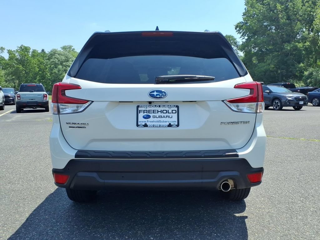 Used 2024 Subaru Forester Limited AWD/4WD image 23