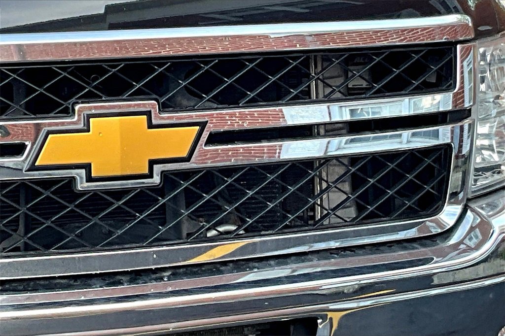 Used 2013 Chevrolet Silverado 3500 LTZ w/ LTZ Plus Package image 11