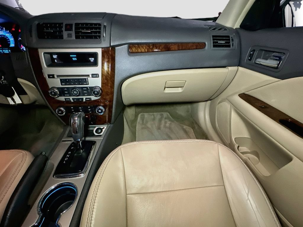 Used 2010 Ford Fusion SEL FWD image 30