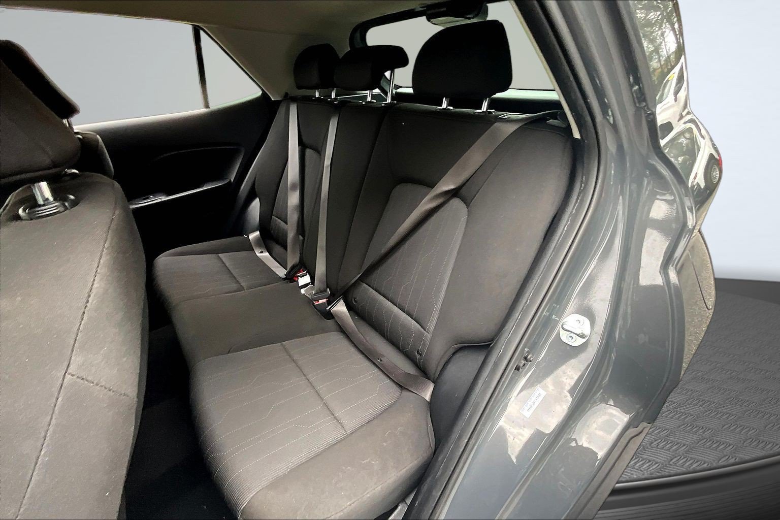 Used 2026 Hyundai Venue SE FWD image 18